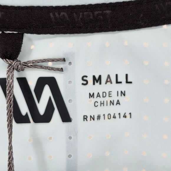 VRST Men's Light Sky Enthusiast Running Tee - Picture 4 of 7